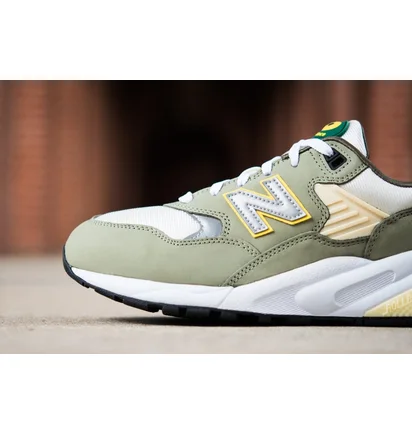 Кросівки чоловічі New Balance 580 Olive Mt580Ac2