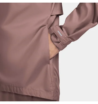 Куртка жіноча Nike Fast Repel Brown FB7451-208