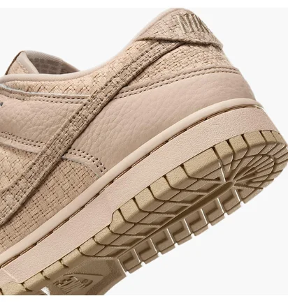 Кроссовки женские Nike Dunk Low Beige IB7947-126