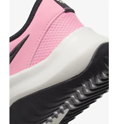 Кроссовки женские Nike Legend Essential 3 Pink DM1119-602