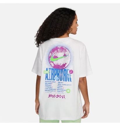 Футболка женская Nike W Nsw Tee Oc2 Bf Festival White FV4262-100