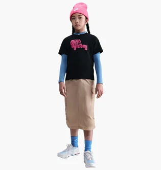 Футболка детская Nike SportswearOlder Kids (Girls) T-Shirt Black IF2150-010