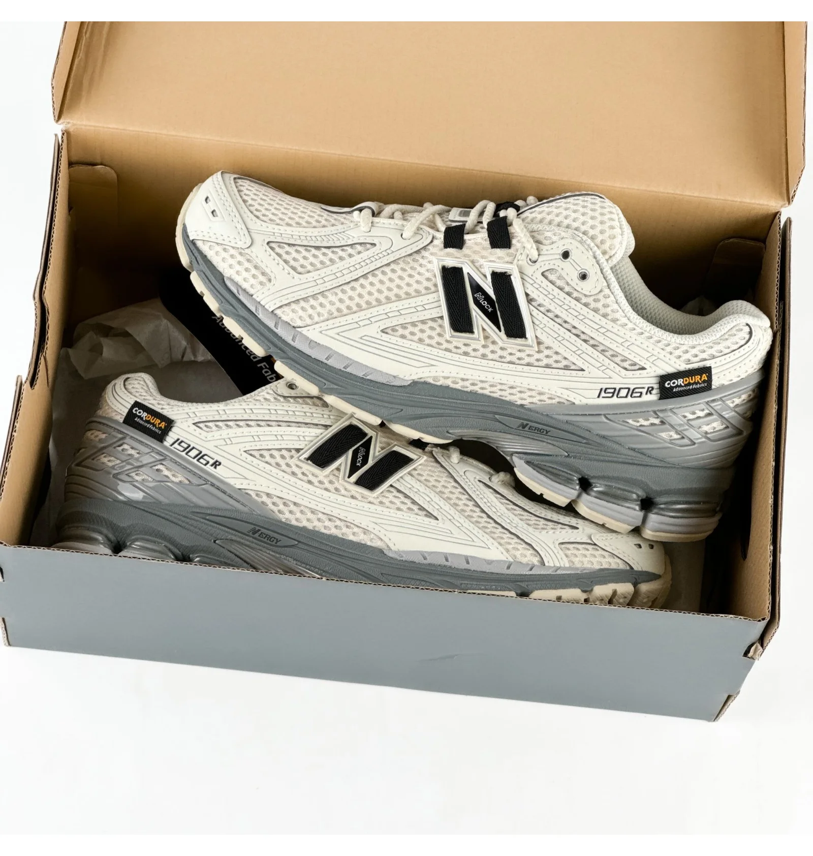 ᐉ Кроссовки мужские New Balance 1906R Cordura Beige U1906ROC
