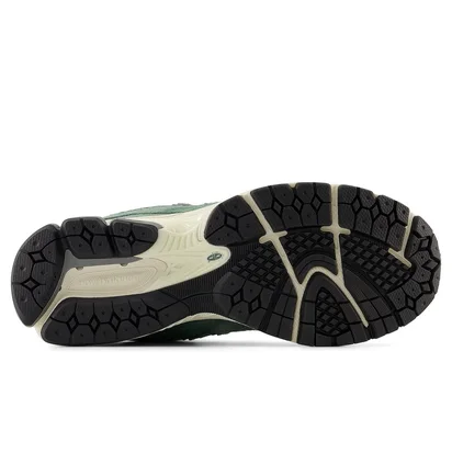 Кроссовки унисекс New Balance 2002R Green U2002RRC