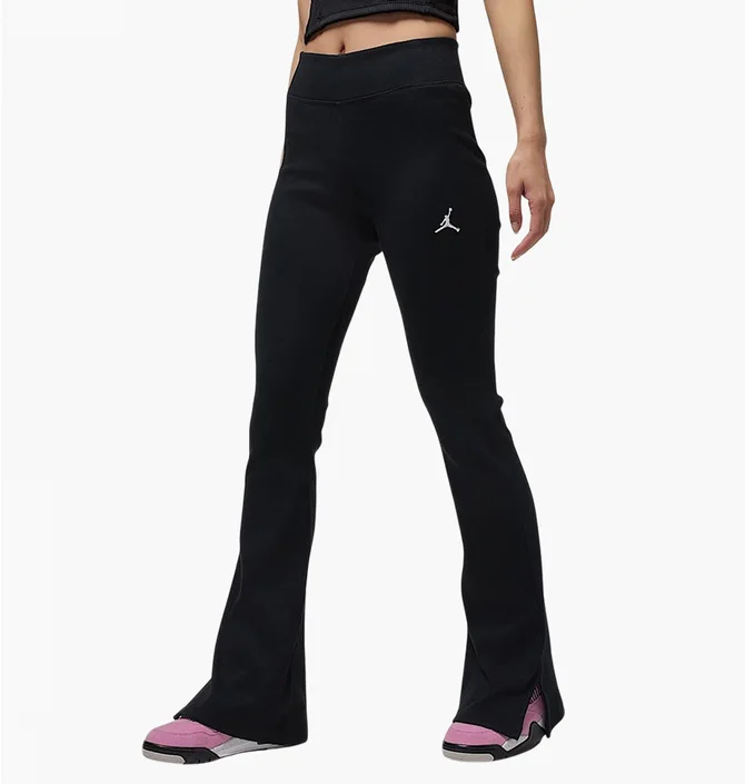 Лосины женские Air Jordan Brooklyn Essentials WomenS Mid-Rise Flared Leggings Black IF4822-010