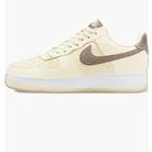 Кросівки чоловічі Nike Air Force 1 ’07 Lv8 Yellow FN5832-101