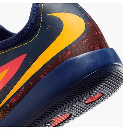 Футзалки детские Nike Phantom 6 Low Academy Erling Haaland Ic Junior Yellow/Blue HQ2036-800