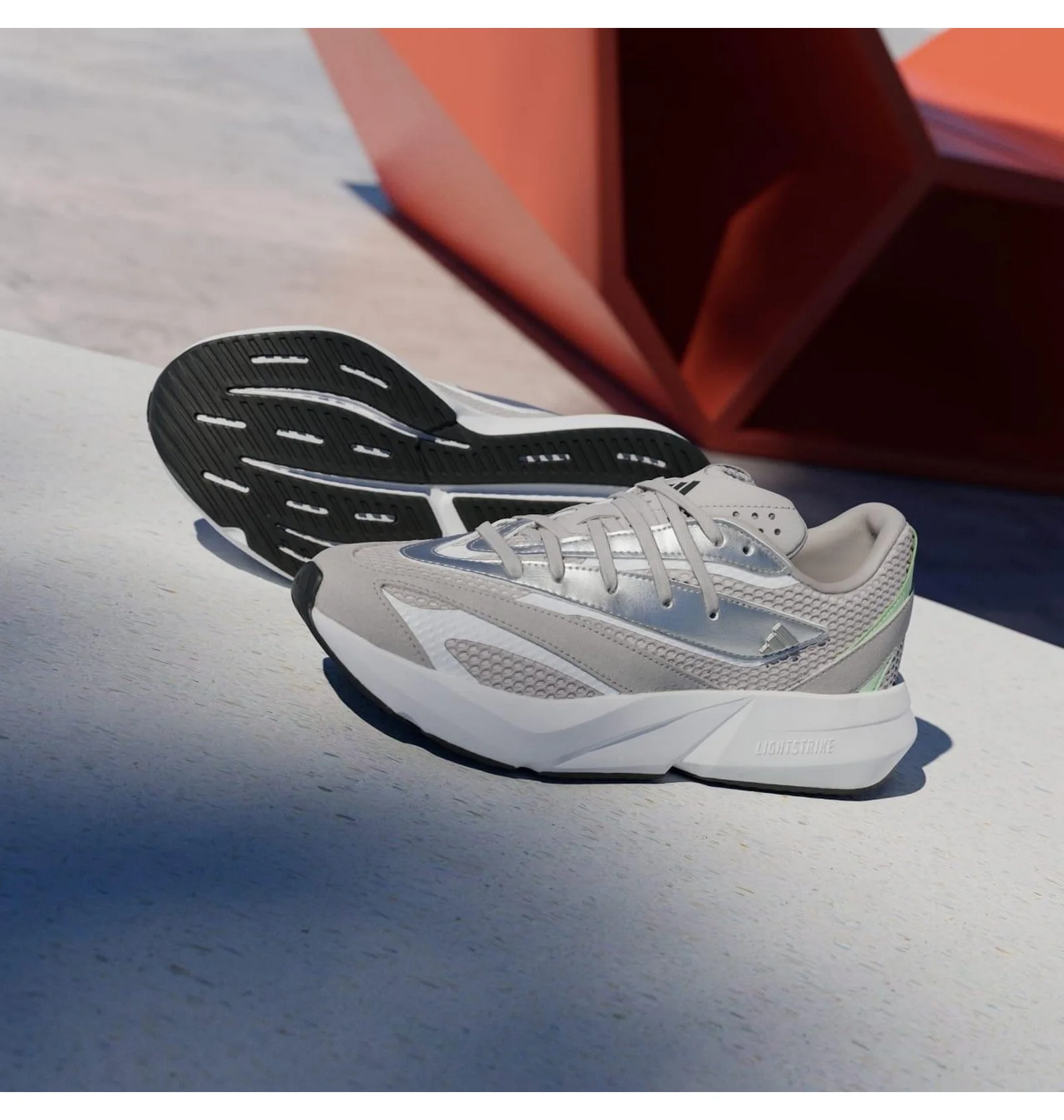 ᐉ Кроссовки женские Adidas Lightblaze Grey/Metallic JQ9525