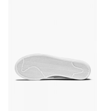 Кросівки жіночі Nike Blazer Low Platform White DJ0292-100