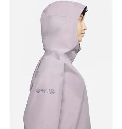 Куртка жіноча Nike Womens Trail Running Jacket Violet Dm7565-501