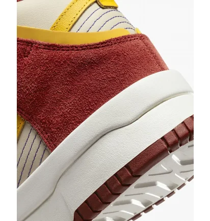 Кроссовки женские Nike Dunk High Up Red DH3718-600