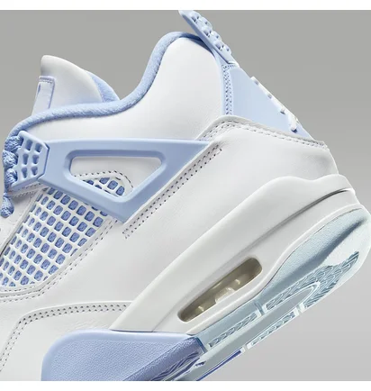 Кроссовки женские Air Jordan 4 Retro Forget Me Not White/Light Blue HV0823-100