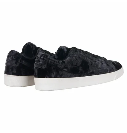 Кроссовки женские Nike W Blazer Low Lx Black AA2017-003
