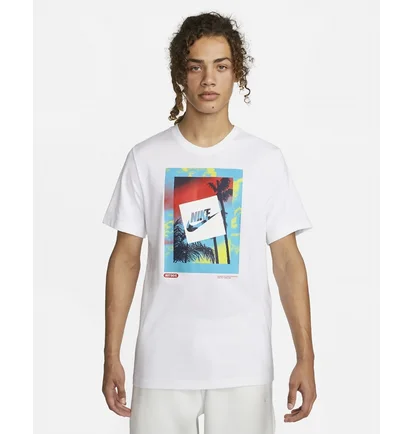 Футболка чоловіча Nike Sportswear White Dr8071-100