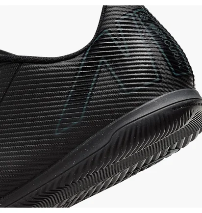 Футзалки мужские Nike Mercurial Vapor 16 Club Black FQ8438-002