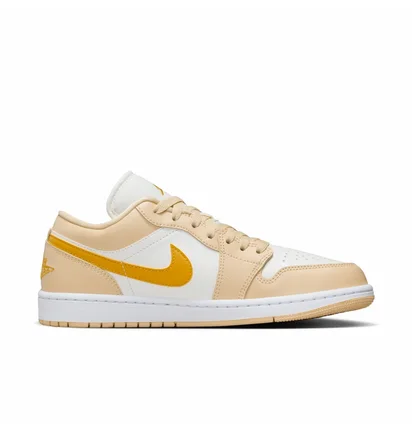 Кросівки жіночі Nike 1 Low White/Beige DC0774-170