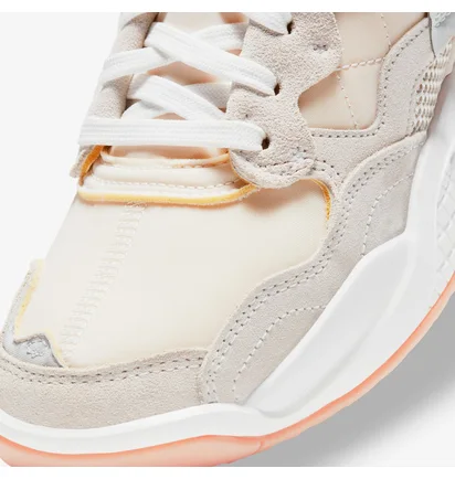 Кроссовки женские Air Jordan Wmns Ma2 Sp Peach DC7729-100