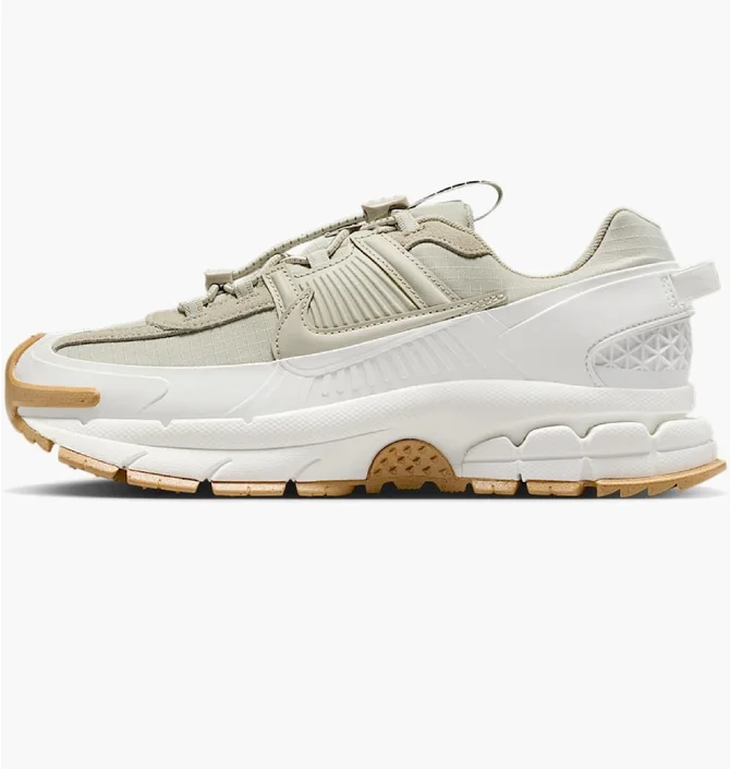 Кросівки жіночі Nike Zoom Vomero Beige HQ2181-100