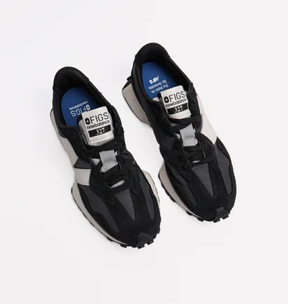 Кроссовки мужские New Balance Figs X 327 Black/Grey U327FB