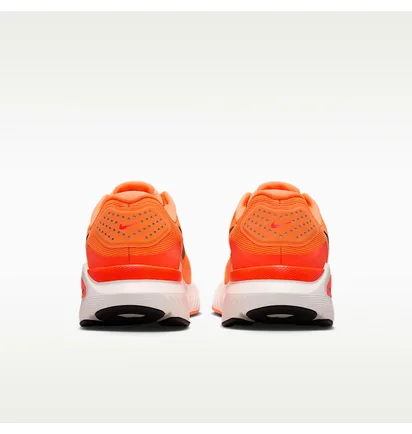 Кросівки чоловічі Nike Structure 26 Orange HJ1102-800