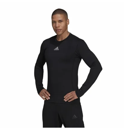 Лонгслив мужской Adidas Techfit Climawarm Black H23120