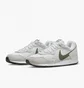 Кросівки чоловічі Nike Venture Runner White CK2944-101