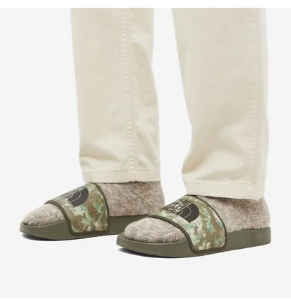 Тапочки мужские The North Face Base Camp Slide Camo/Green NF0A4T2RIYL