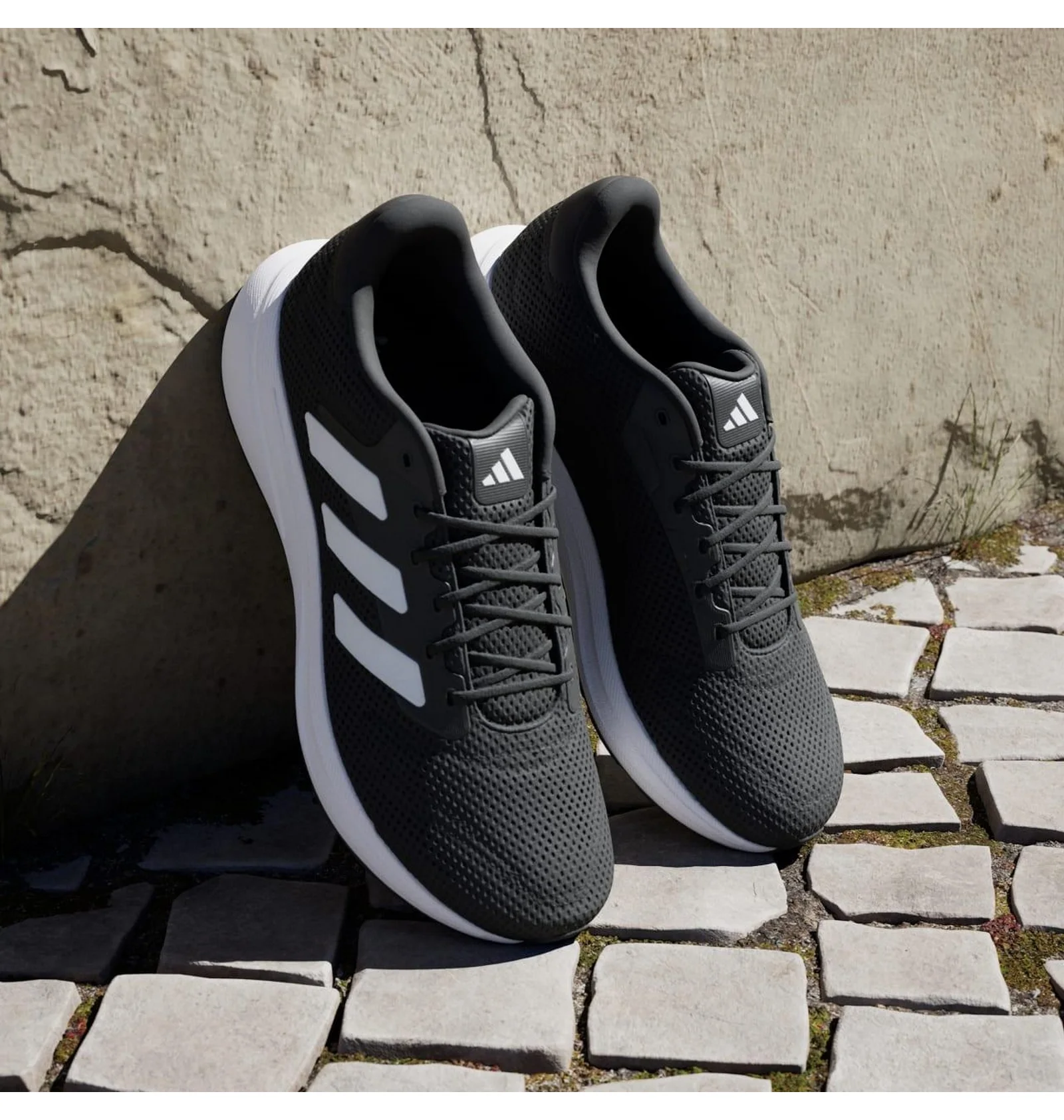 ᐉ Кроссовки унисекс Adidas Response Runner Black IH6100 - купить