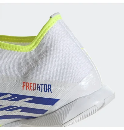Футзалки унисекс Adidas Predator Edge.3 Indoor Soccer Shoes White Gv8517