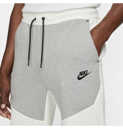 Штаны мужские Nike Sportswear Tech Fleece White CU4495-133