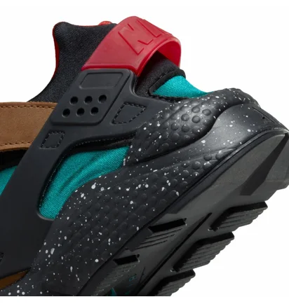 Кросівки чоловічі Nike Air Huarache Brown DD1068-201