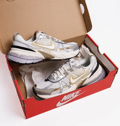 Кросівки жіночі Nike V2K Run Beige/Grey HJ7245-100
