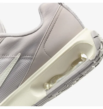 Кроссовки женские Nike W Air Max Intrlk Lite Pink DX3705-003