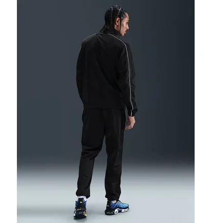 Спортивний костюм чоловічий Nike Sportswear Club Black HV1444-010