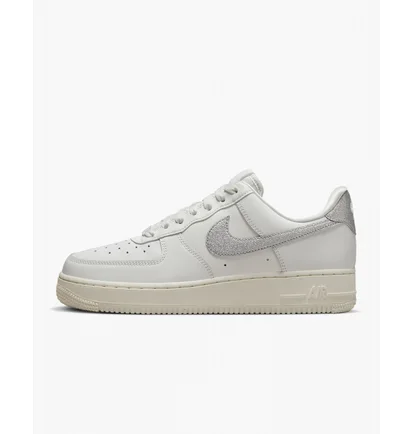 Кросівки жіночі Nike Air Force 1 07 White Dq7569-100