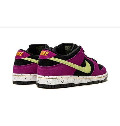 Кроссовки унисекс Nike Sb Dunk Low Black/Violet BQ6817-501