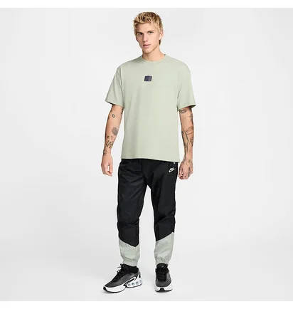 Футболка чоловіча Nike Sportswear Max90 Tee Olive FZ5392-370