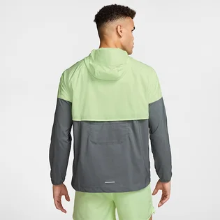 Ветровка мужская Nike Impossibly Light Windrunner Running Jacket Green/Grey HV6521-701