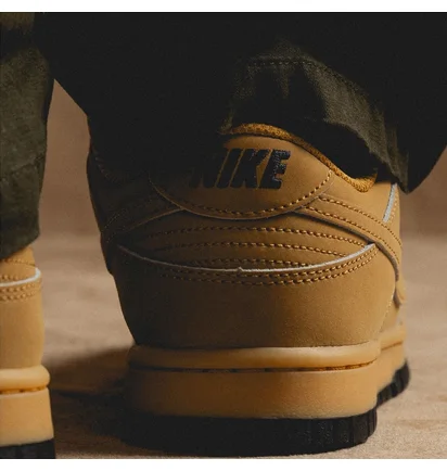 Кроссовки мужские Nike Dunk Low Retro Se Beige HQ1932-700