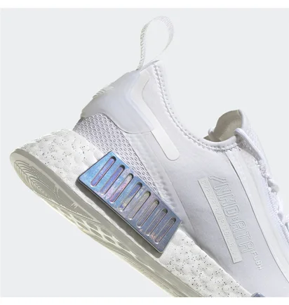 Кроссовки женские Adidas Nmd_R1 Spectoo Shoes White GZ9289