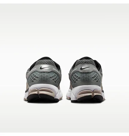 Кросівки чоловічі Nike Zoom Vomero 5 Grey FJ4151-007