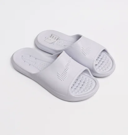 Тапочки жіночі Nike Victori One Shwer Slide White CZ7836-100