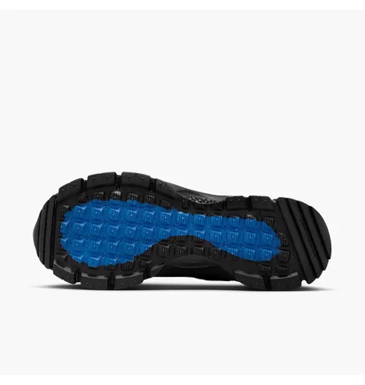 Кроссовки женские Nike Zoom Vomero Roam WomenS Winterized Shoes Black HQ2181-004