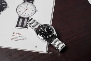 Часы мужские Casio Edifice Classic Dial EFV-140D-1A