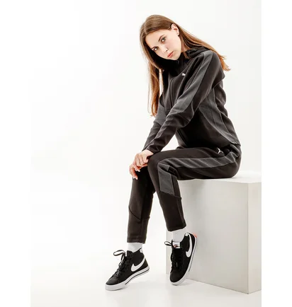 Толстовка женская Puma Evostripe Black 676073-01