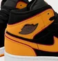 Кросівки чоловічі Air Jordan Air 1 Mid Black/Orange FJ4923-008