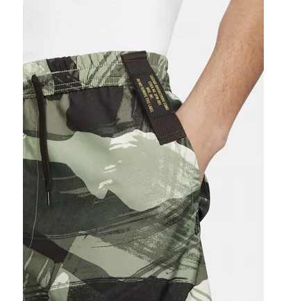 Шорты мужские Nike Form Dri-Fit 9 Unlined Versatile Shorts Green/Black FN3046-386