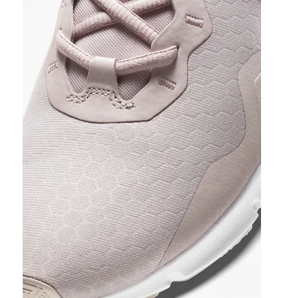 Кроссовки женские Nike Legend Essential 2 Violet CQ9545-003