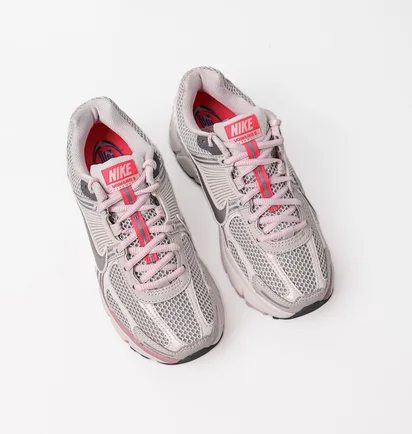 Кросівки жіночі Nike Air Zoom Vomero 5 White FN3695-001