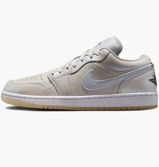 Кроссовки женские Air Jordan 1 Low Year Of The Snake Beige/White HF4080-001